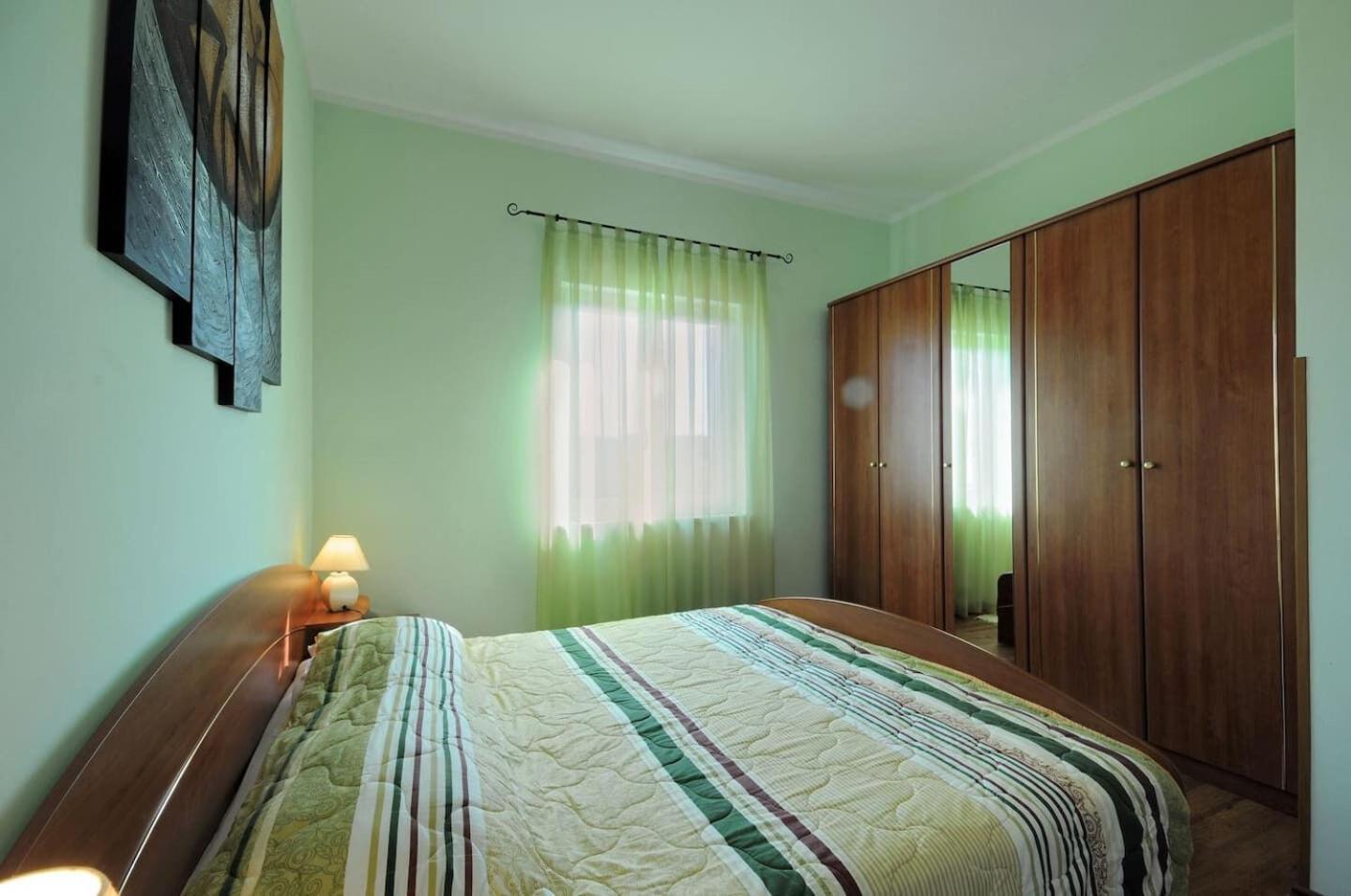 Apartment Marinko Барбан Экстерьер фото