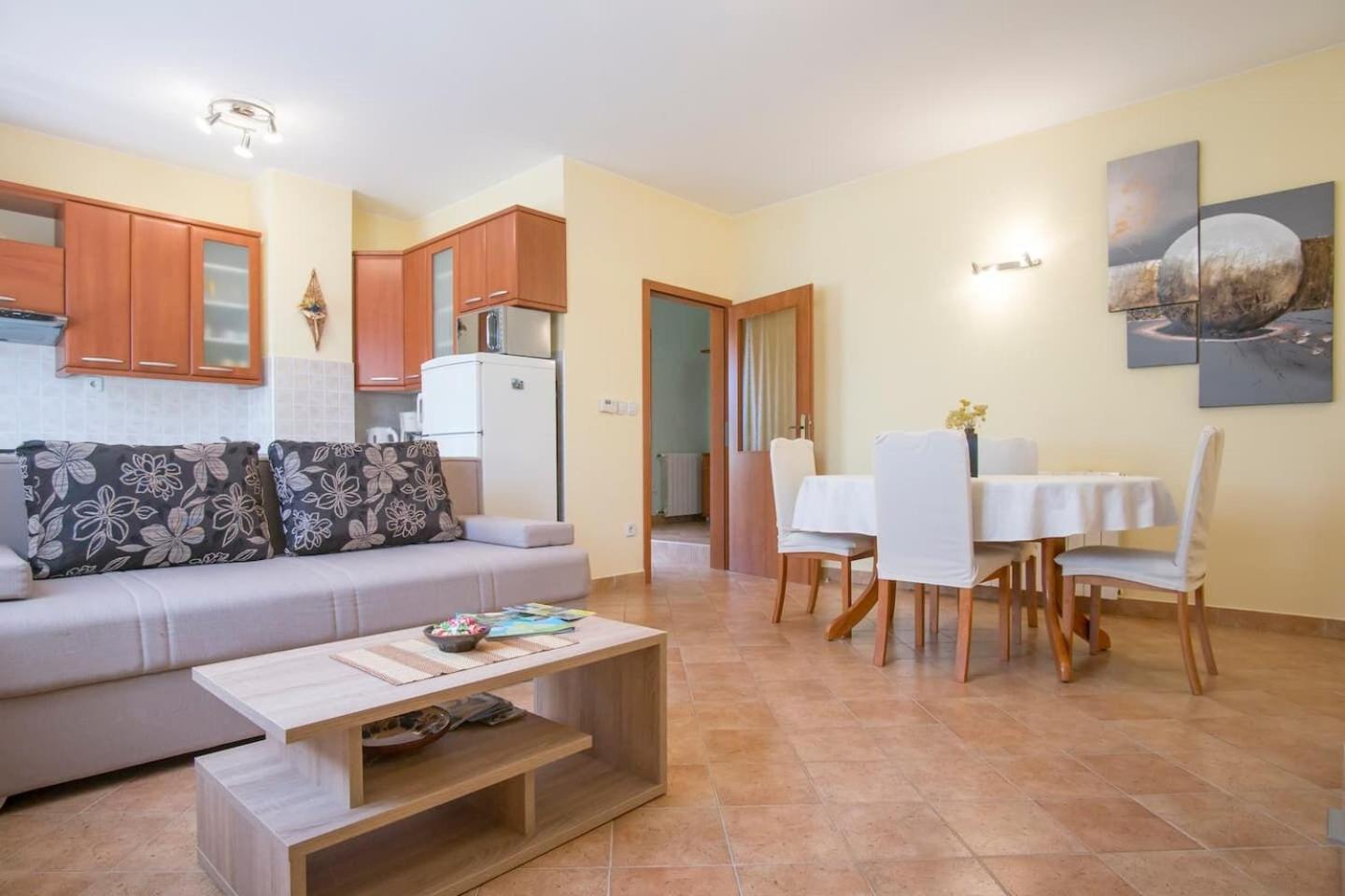 Apartment Marinko Барбан Экстерьер фото