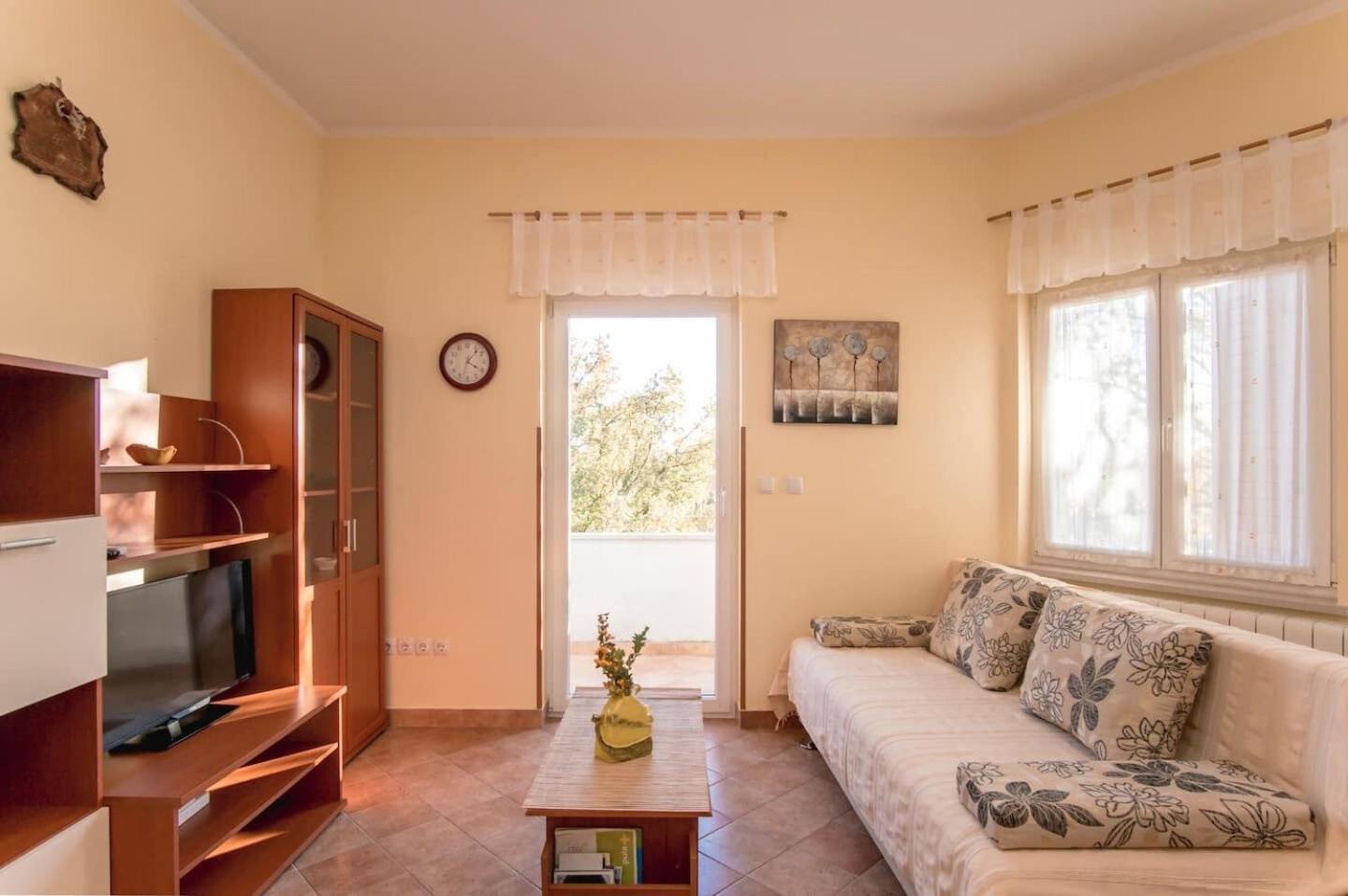 Apartment Marinko Барбан Экстерьер фото
